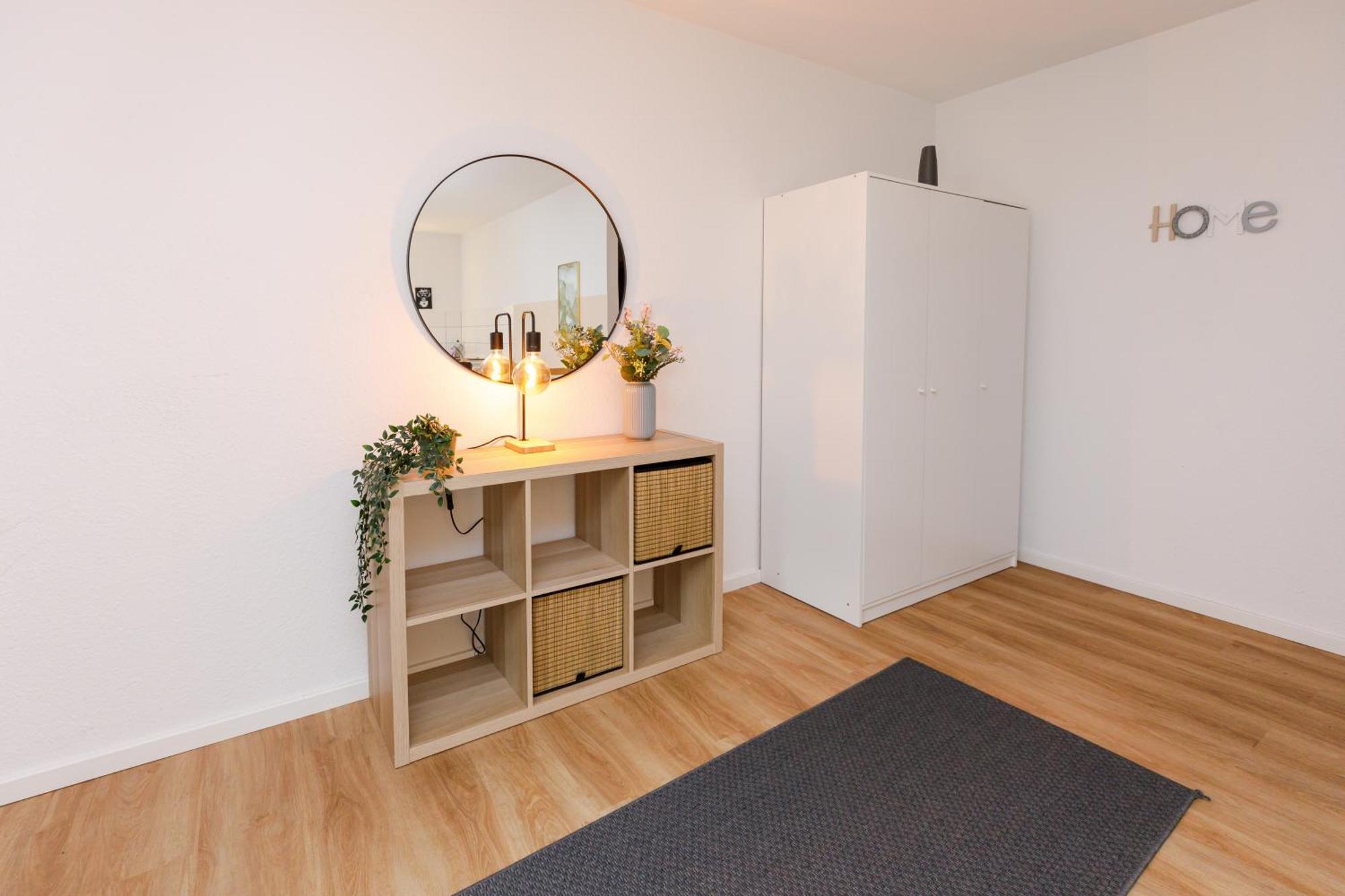 Fullhouse - - K28 A - Southern Center Apartment